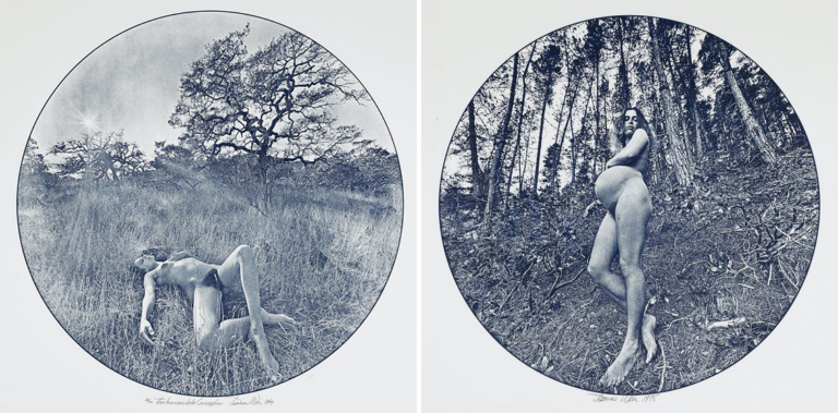 Deux photographies cyanotypes au format circulaire. Elles représentent une femme complètement nue, la première allongée dans l'herbe les jambes écartées, la seconde, enceinte, debout dans la forêt la main sur le ventre.